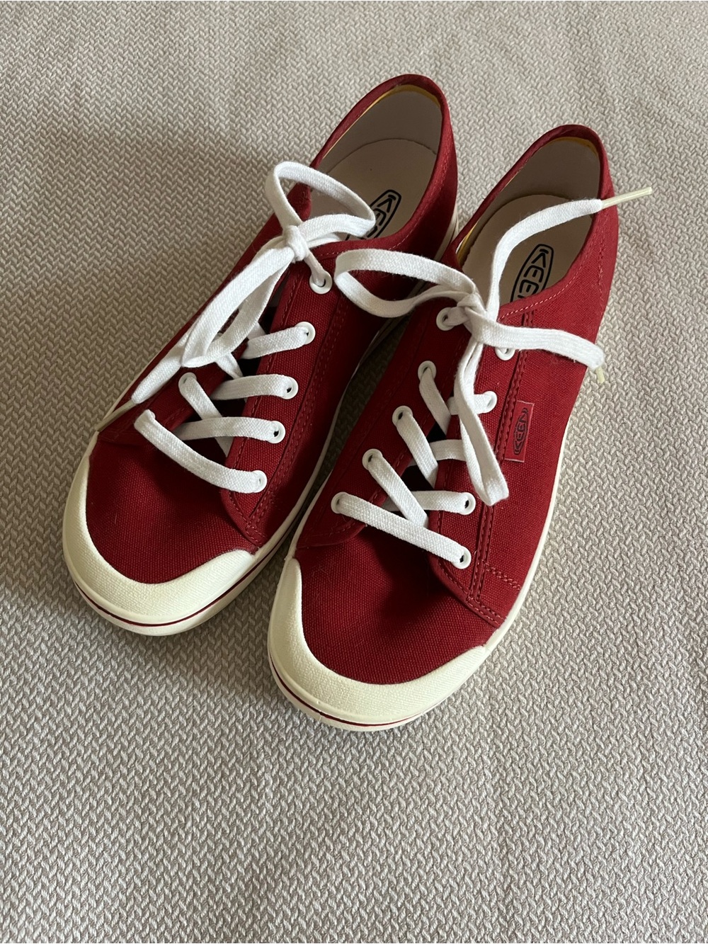 Keen Women's Red Elsa Lite Casual Trainer Canvas Sneakers Size 11